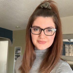 Meet your Posher, Kendra